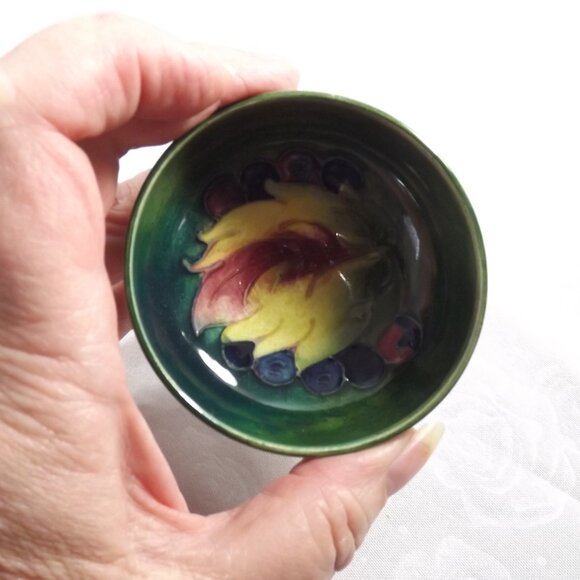 Vintage Moorcroft Pottery Floral Pin Dish - Picture 9 of 9